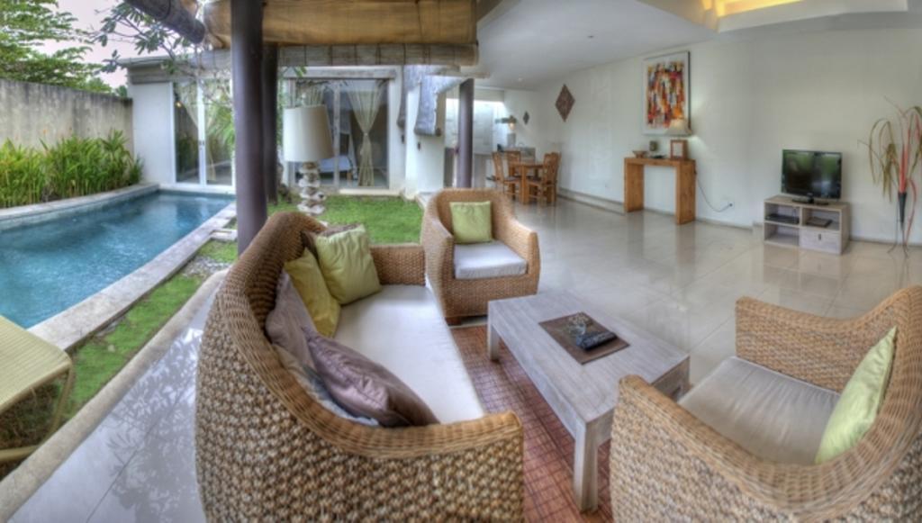 סמיניאק Villa Lestari חדר תמונה